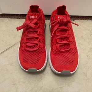 Men’s No Bull Knit Runners Size 9.5
